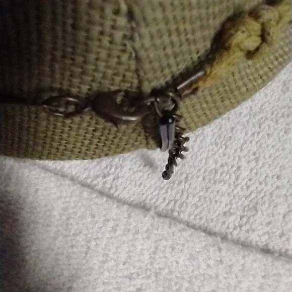 Silvertone green braided cord necklace - Picture 3 of 5